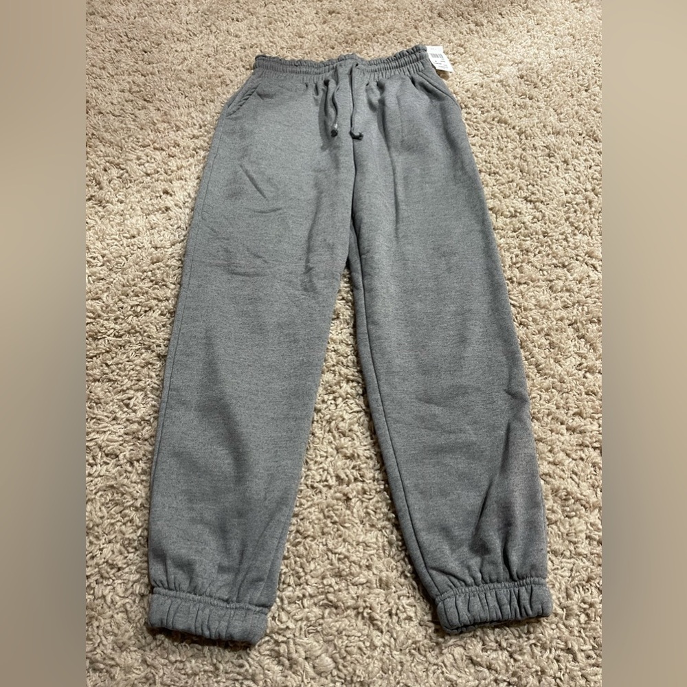 NWT Derek Heart Woman’s Medium Grey Sweatpants Jogger